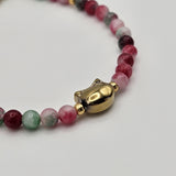 Bracciale in giada colorata e gattino dorato