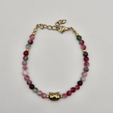Bracciale in giada colorata e gattino dorato