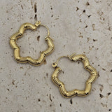 Orecchini hoop fiore